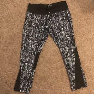 Nike Dri-Fit Capri yoga pants